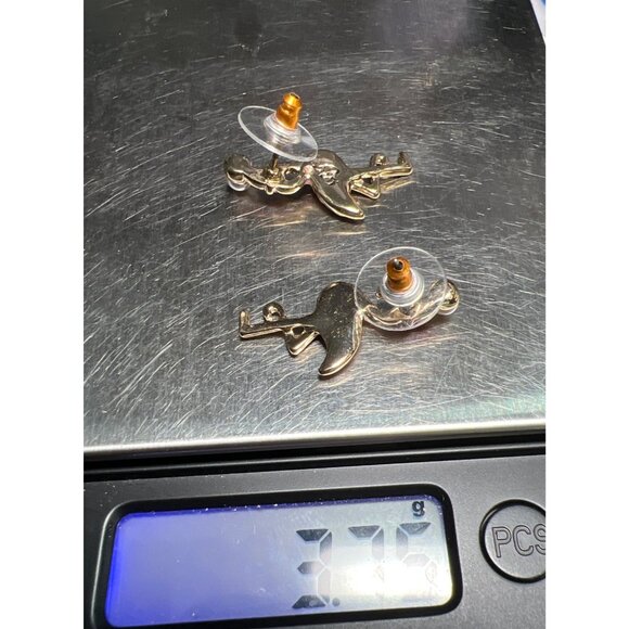 Betsey Johnson Pink Flamingo Stud Earrings Santa Hat Pearl Christmas Whimsical - Picture 6 of 11